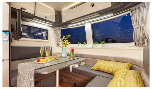 Electric Camper Van RV Motorhome Travel Camper Vans Family Camper Van