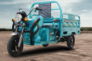 60V / 72V 1500W Electric Tricycle For Passenger 50 - 70km Range